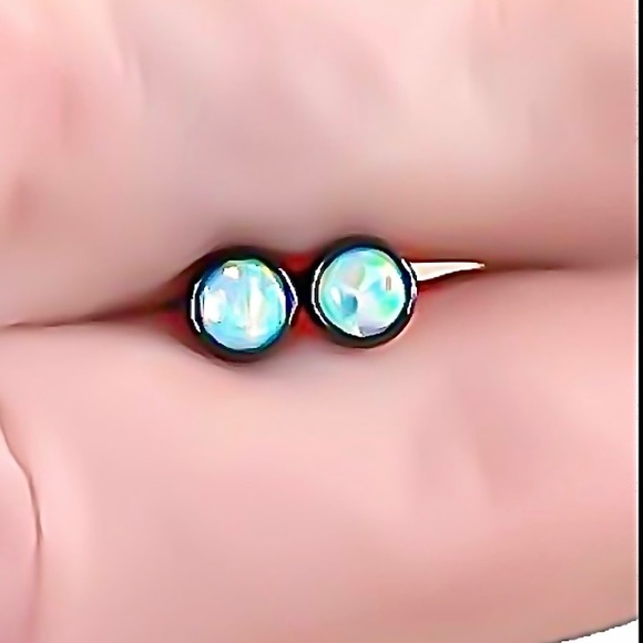 Oxidized 925 Sterling Silver 4mm Genuine White Fire Opal Gemstone Stud Earrings - Picture 10 of 13